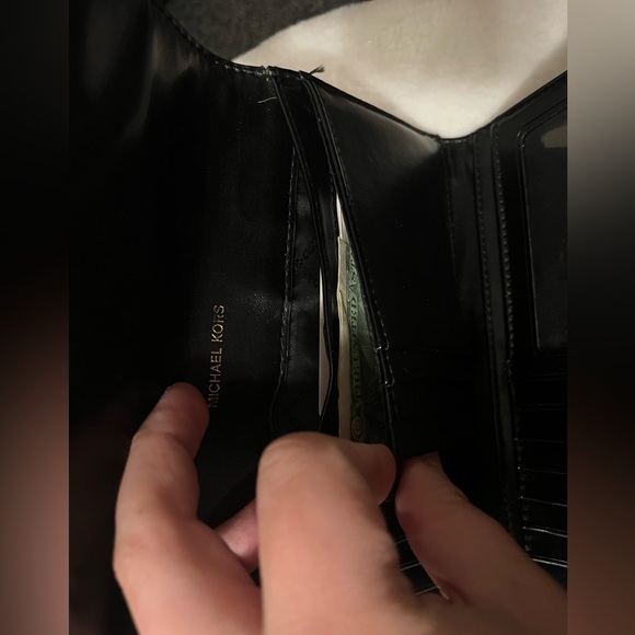 MK wallet - Picture 6 of 7